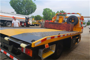 闻喜附近拖车电话号码服务