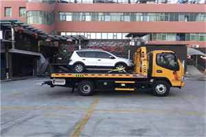 闻喜汽车紧急补胎换胎救援